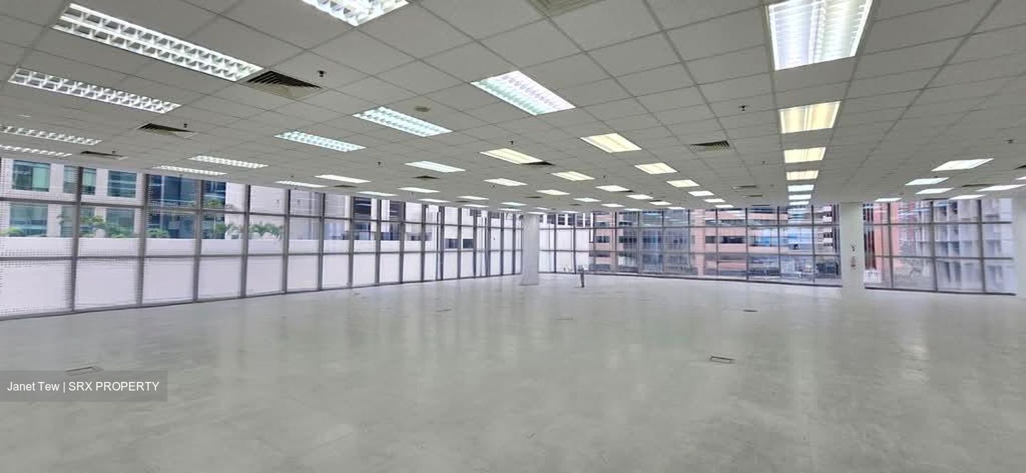 Lippo Centre (D2), Office #555782491